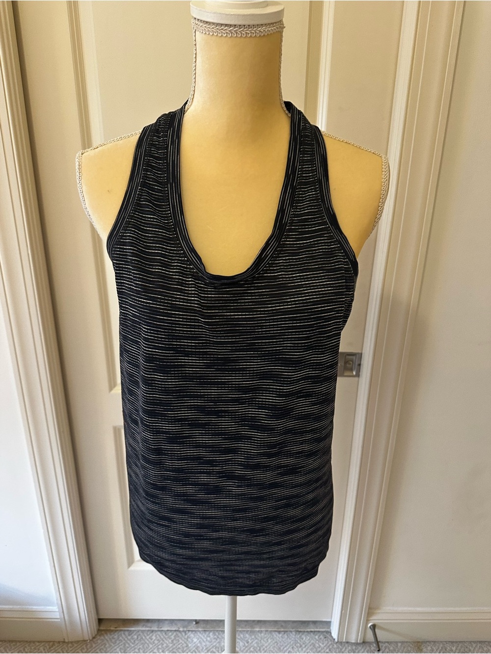 Athleta Momentum Spacedye Black Striped Racerback Tank Top Large